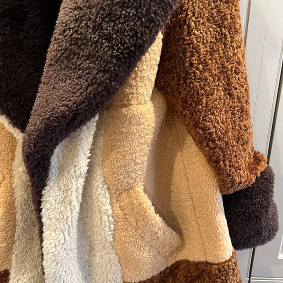 A.L.C. Stefan Faux Fur Coat 🧸 - Picture 6 of 8